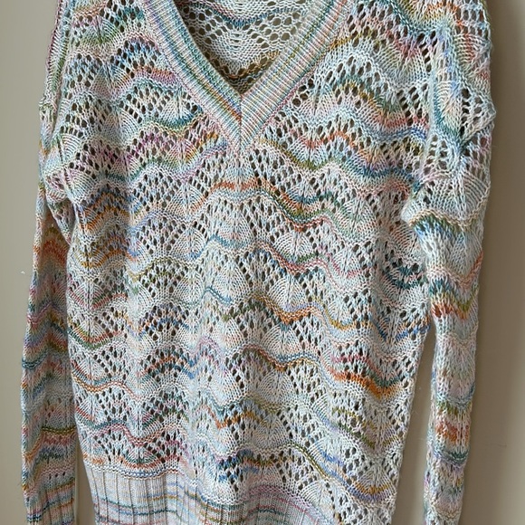 LISA TODD softy sweater - Picture 3 of 5